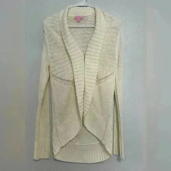 194. Lilly Pulitzer Ivory Shawl Cardigan size small - Picture 1 of 5